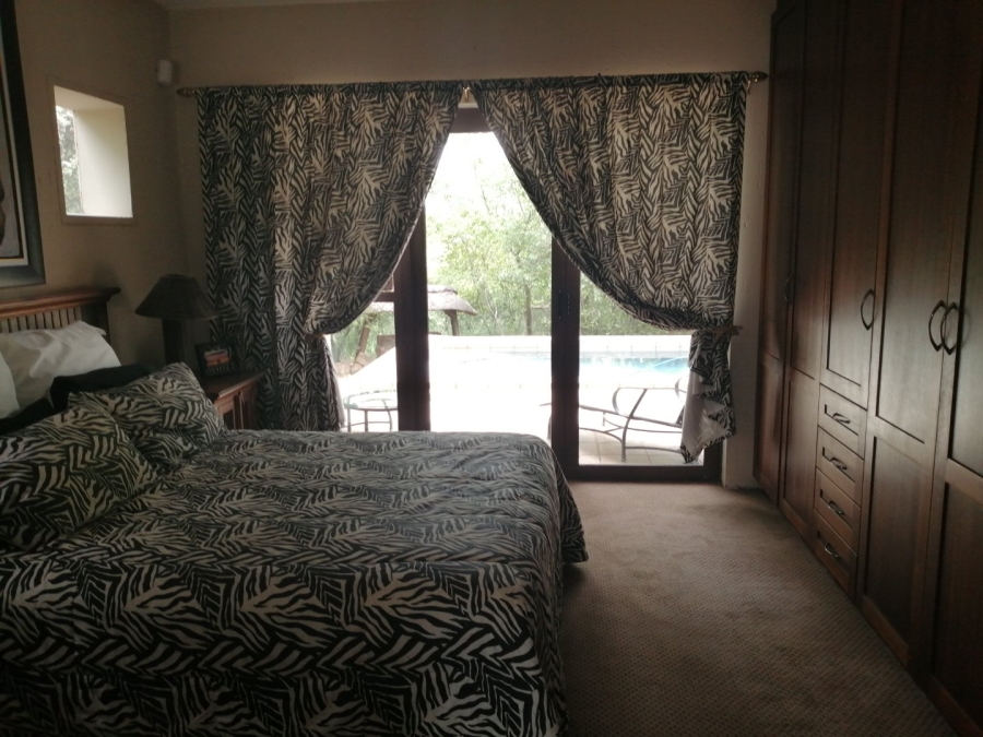 4 Bedroom Property for Sale in Boschenvaal River Front Lodges Free State